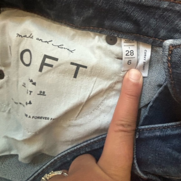 Loft women’s denim pants. Like new. Size 6/28 curvy skinny jeans. - Picture 9 of 9